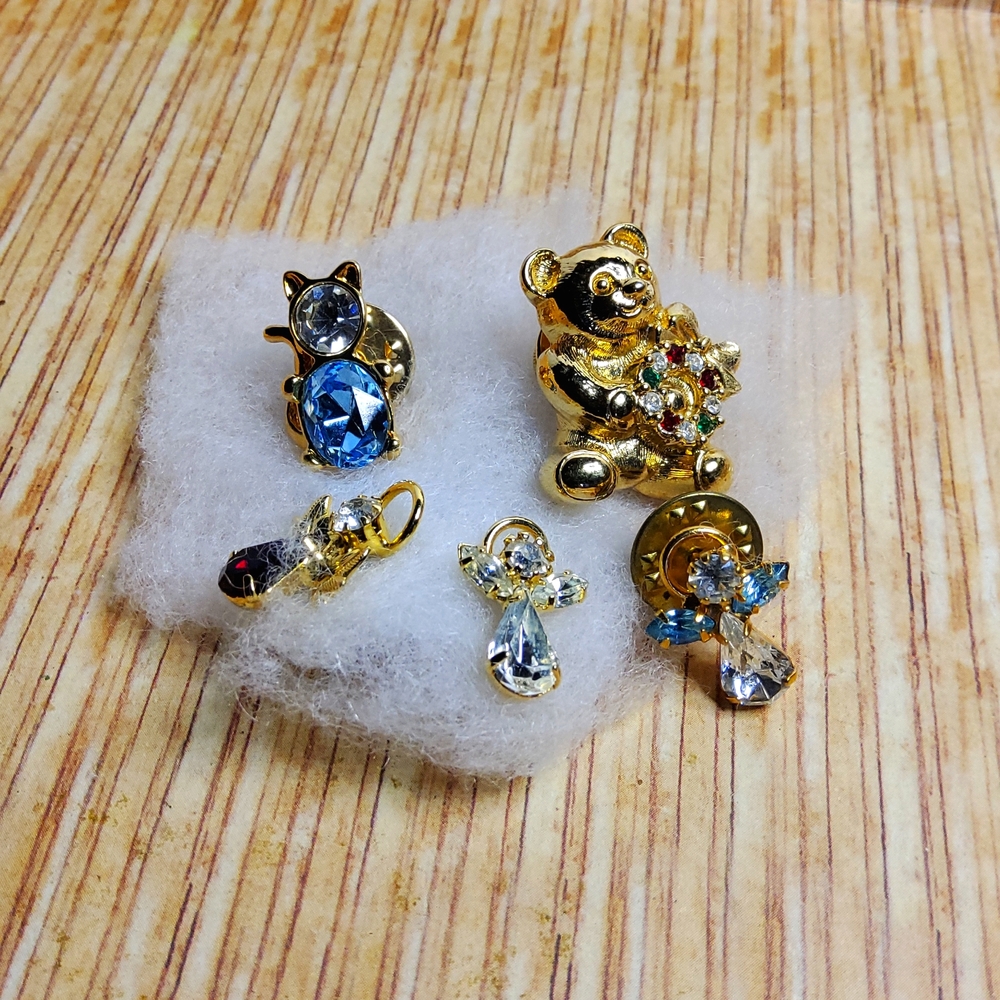 Animals and Angeles pins goldtone and rhinestone - Picture 2 of 8